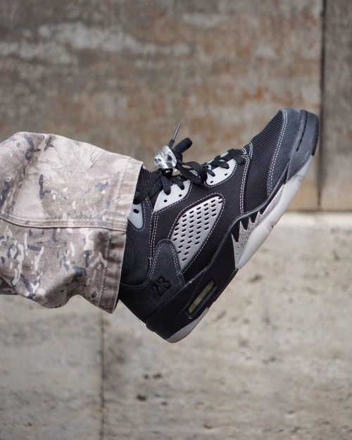 On Feet Jordan V Anthracite Air Jordan Retro 'Anthracite'