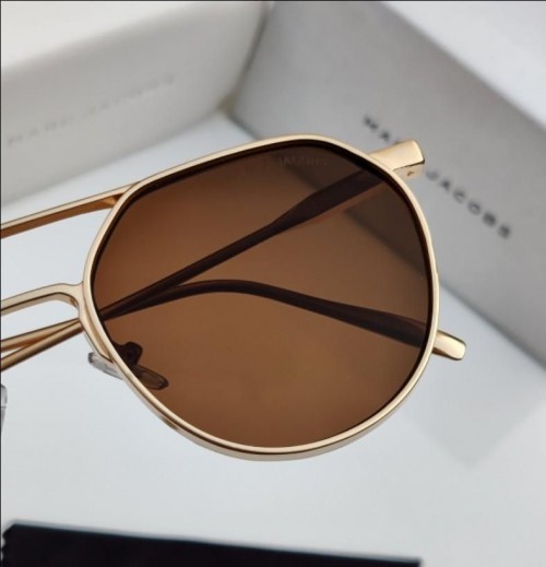 Alternative view of Marcjacobs Sunglas