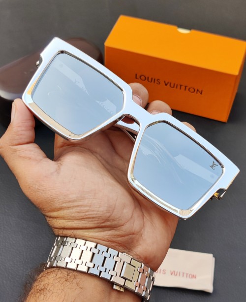LOUIS VUITTON SUNGLAS