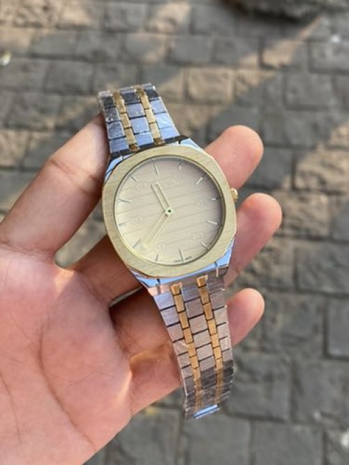 Alternative view of Gucc i 25H