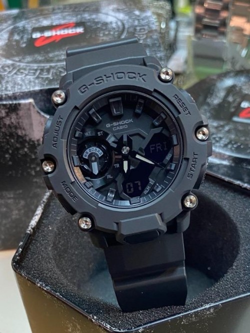 G shock GA 2200GC 7ACR WATCH