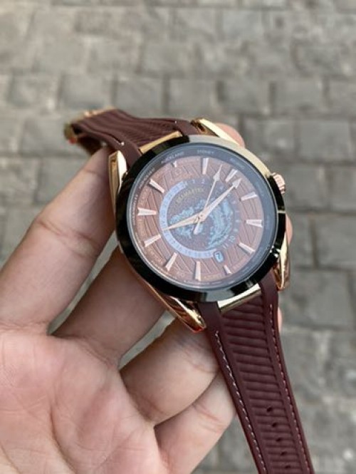 Alternative view of Omega Aqua Terra
