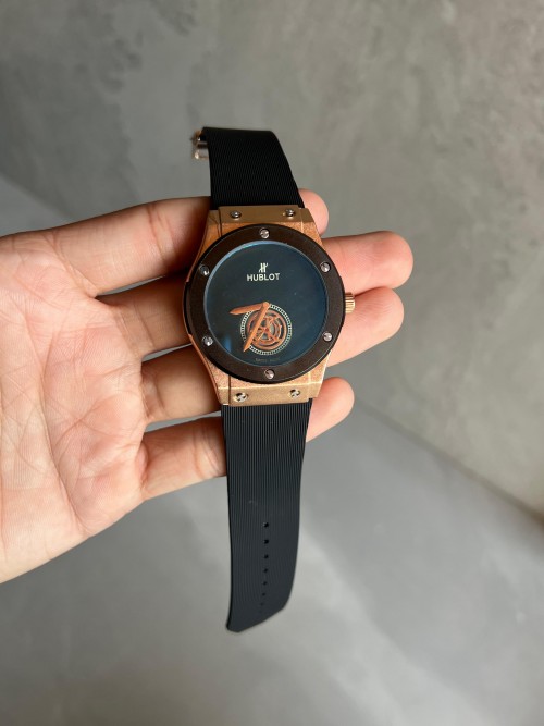 Alternative view of Hublo T Big Bang Chrono