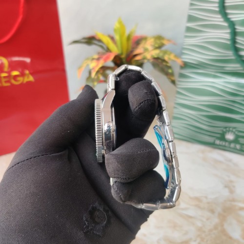 Alternative view of Rado Captain Cook Green