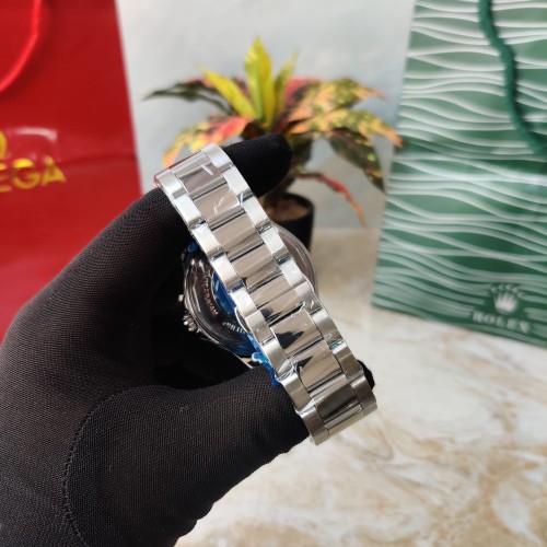 Alternative view of Breitling SuperOcean Black