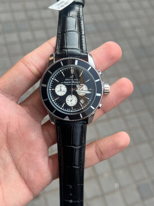 Alternative view of Breitling Superocean