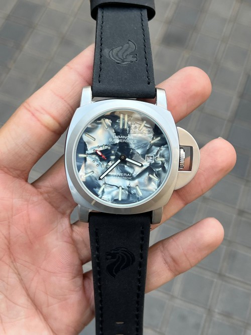 Alternative view of Lumino R Panerai Submersible Carbotech Leather