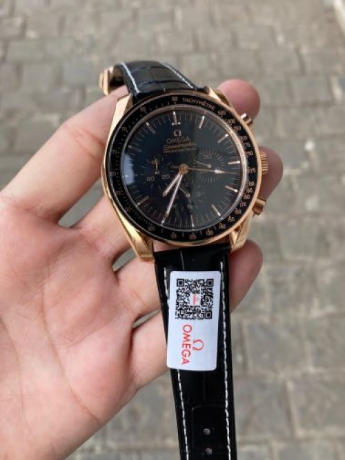 Omeg a Speedmaster