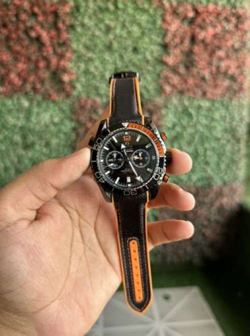 Alternative view of Omega Seamaster Planet Ocean Japan