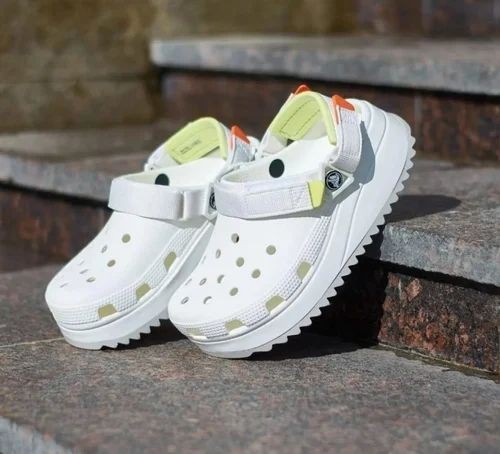 CROC S HIKER CLOGS