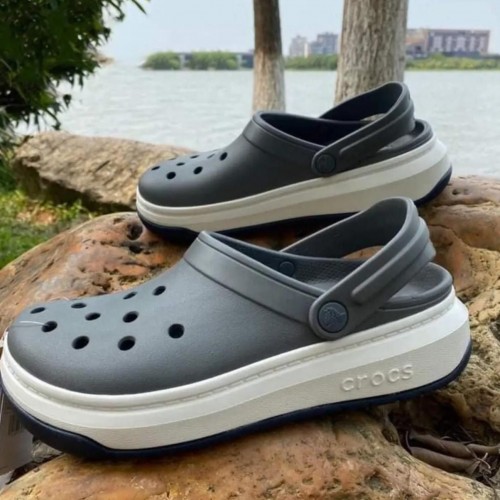 CROC S FULL FORCE GREY WHITE CLOGS