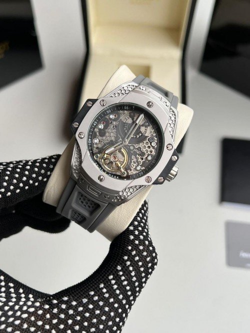 Alternative view of Hublo T Big Bang Tourbillon Open Heart Automatic