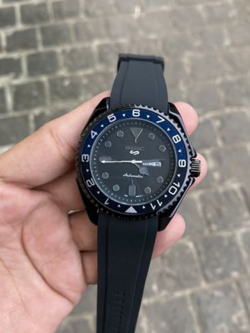 Seiko5 Dlw Black Batman