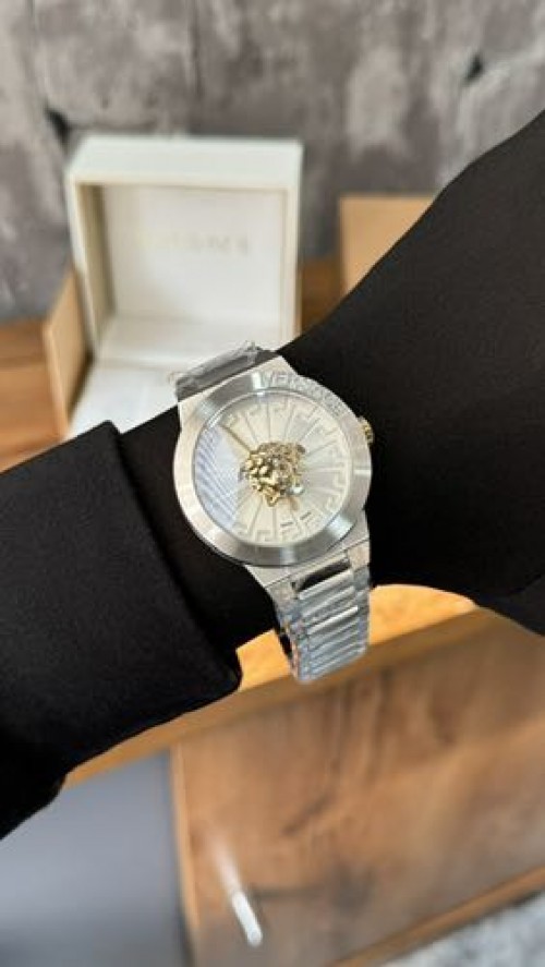 Versacee Silver White