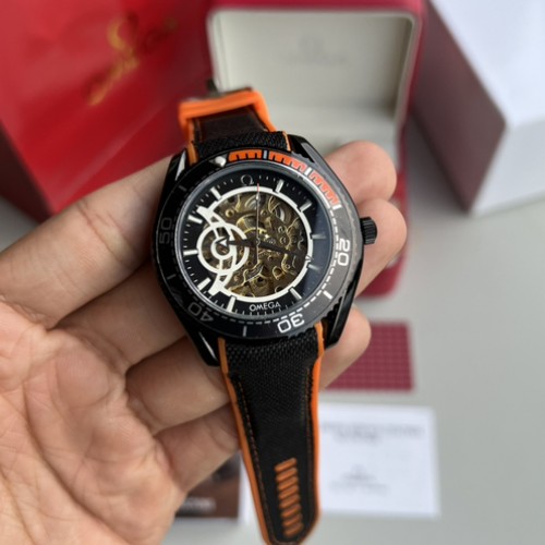 Omeg A Speedmaster Automatic