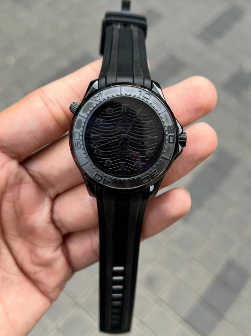 Alternative view of Omeg A Seamaster Diver 300 Automatic Dark Black