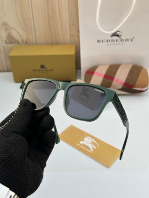 BURBERR_Y SUNGLAS