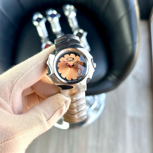 Alternative view of Oakle Y Silver Ring