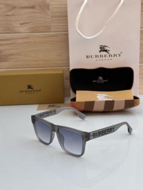 BURBERR Y SUNGLAS