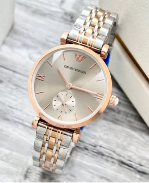 Arman I Exchange Woman