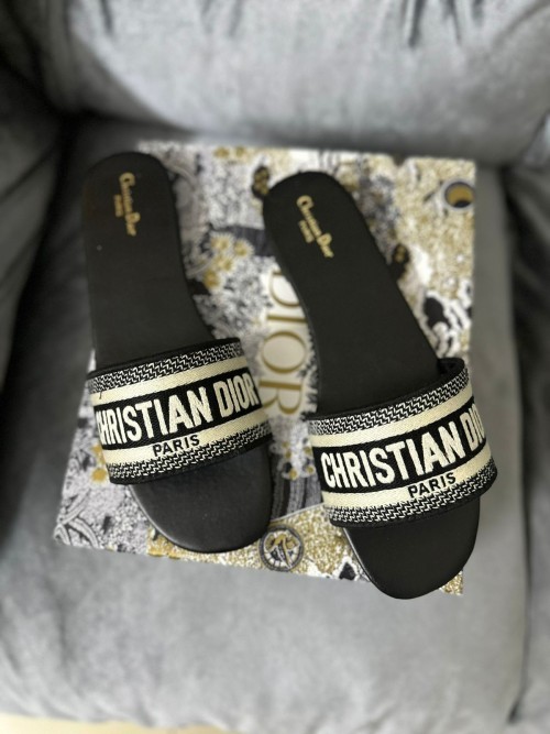 Christian_Dior Black Ladies Wid Og Box Card Carry Bag