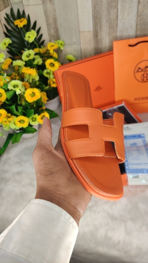 HERMES LADIES WID OG BOX CARD CARRY BAG