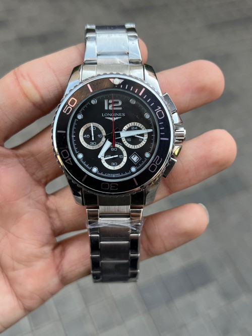 Alternative view of Longine S Hydro Chronograph Silver Black