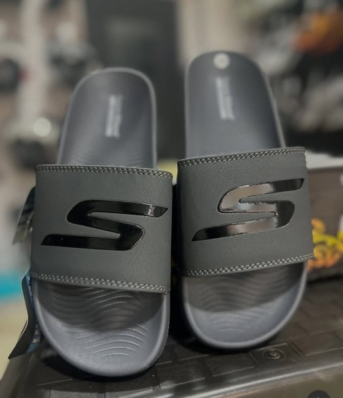 Alternative view of SKECHER S HYPER BURST SLIDE