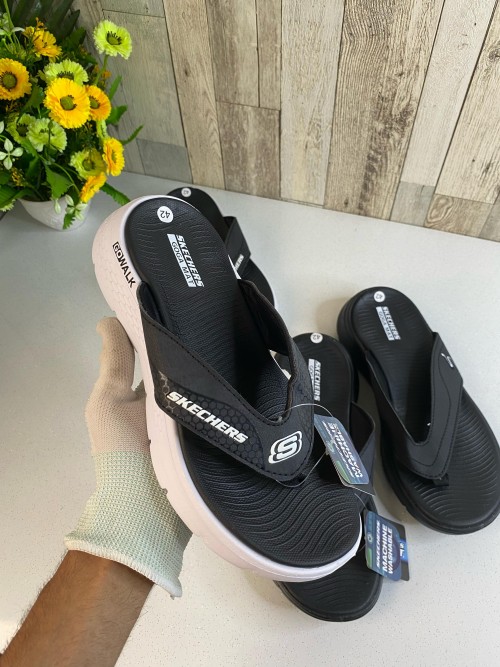 Alternative view of SKECHER S GOGA MAT BLACK