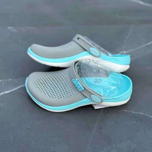CROC S LITE RIDE 360 SKY BLUE