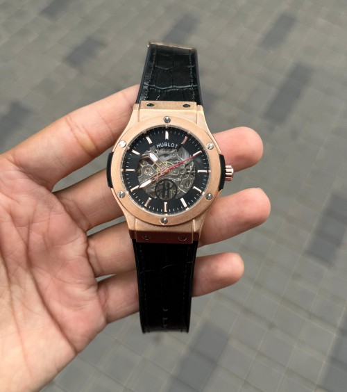 Alternative view of Hublot Big Bang Automatic Leather