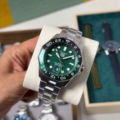 Tag Heuer Aqua Racer Professional 300M GMT Edition