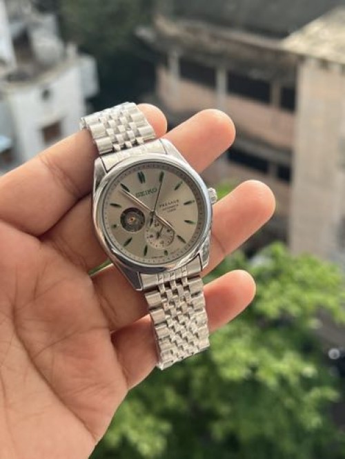 SEIKO AUTOMATIC GREY DIAL