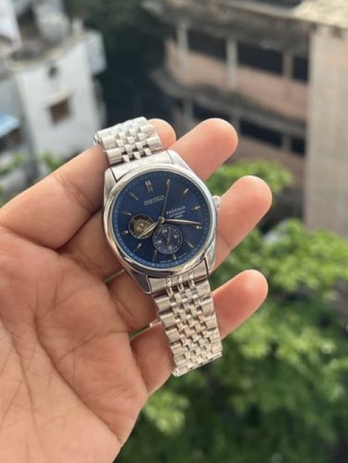 Alternative view of SEIKO AUTOMATIC BLUE DIAL