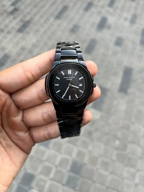 Alternative view of Pate K Phillipe Nautilus Black