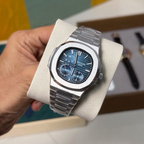 Patek Phillipe 5712 Power Reserve