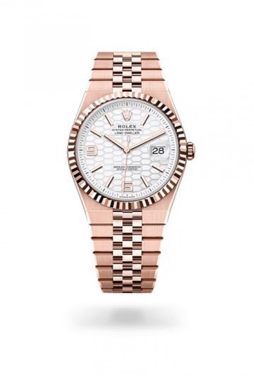 Alternative view of Rolex Land Dweller 2025 Rose Gold White