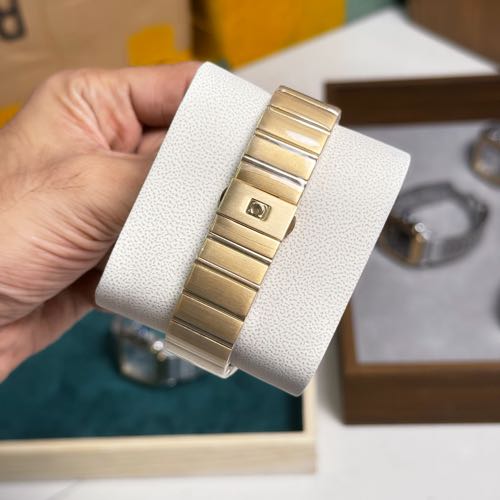 Alternative view of Omega Constellation Gold On Gold Automatic