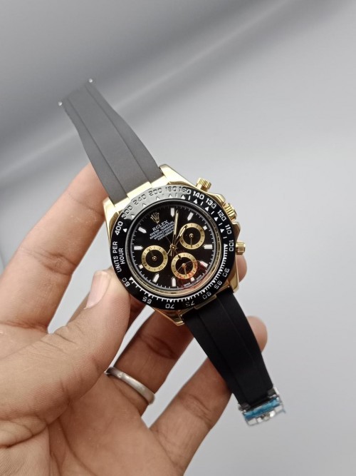 Alternative view of Role X Daytona Quartz Silicon