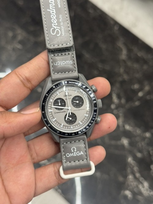 Alternative view of Omega X Swatch