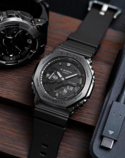Casio G Shock Gm2100