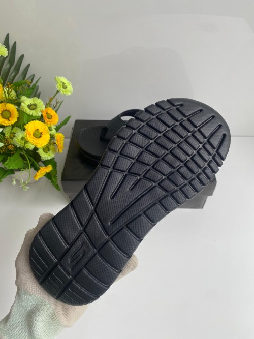 Alternative view of Skecher Go Recover Adjust Premium All Black Simplex