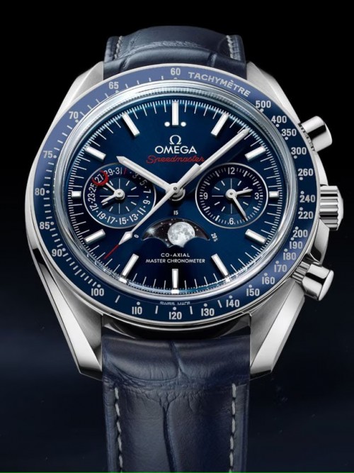 Alternative view of Omegaa SpeedMaster MoonPhase Automatic