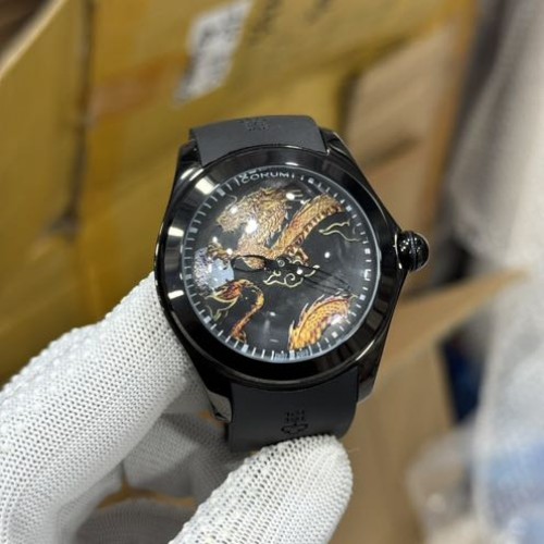 Corum Bubble 47 DRAGON Automatic