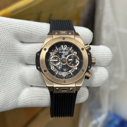 Alternative view of Hublot Big Bang UNICO King Black