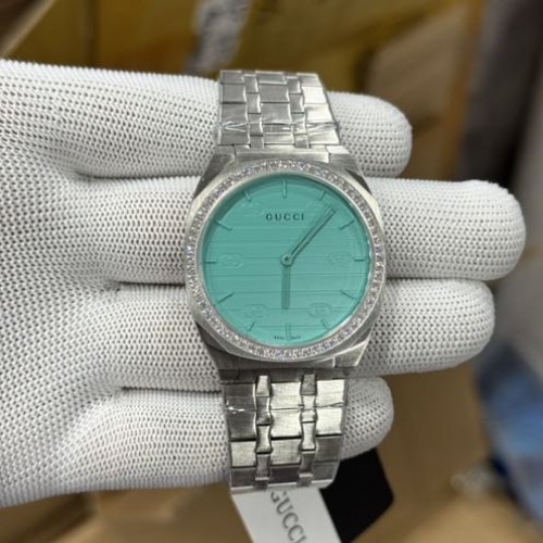 Gucci 25H Diamond Bazel Swiss Quartz