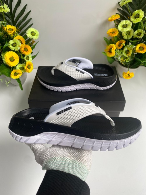 Skecher Go Recover Adjust Premium White Simplex