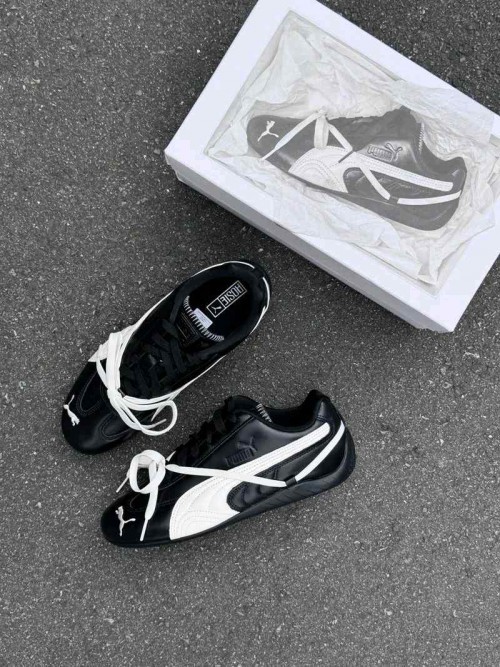 PUMAA SPEED CAT PRM X ROSIE BLACK