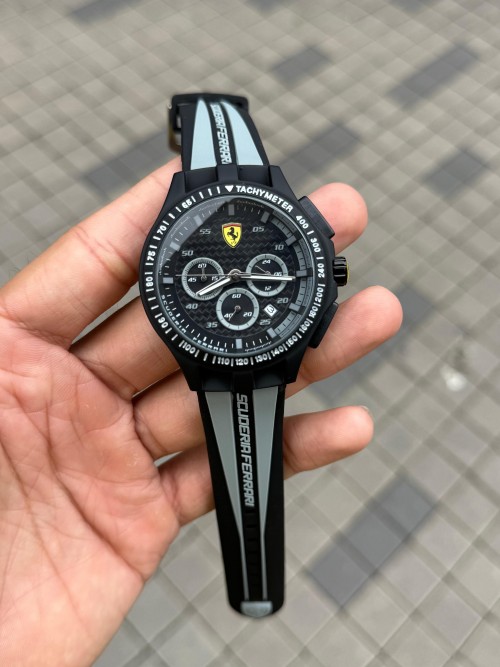 Ferrar I Scuderia Grey