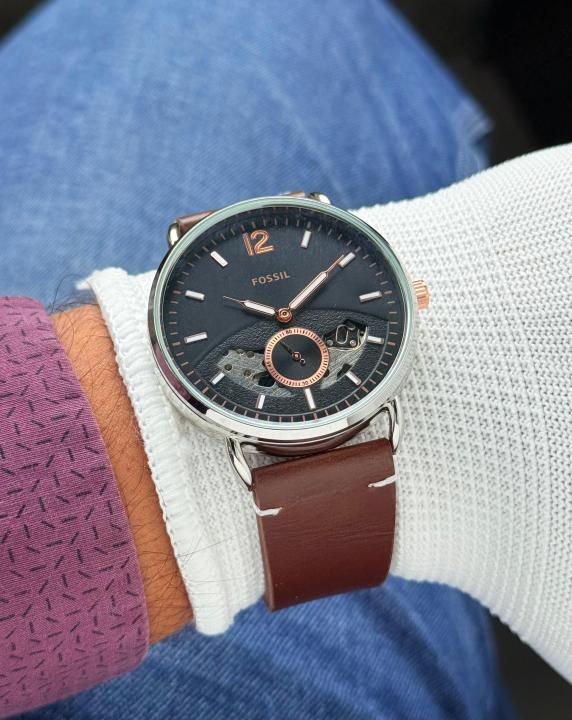 Alternative view of FOSSI L WATCH